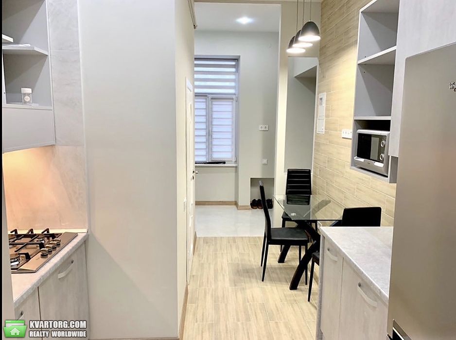 Rent out 2-room apartment. Львов, Чорновола — photo 6