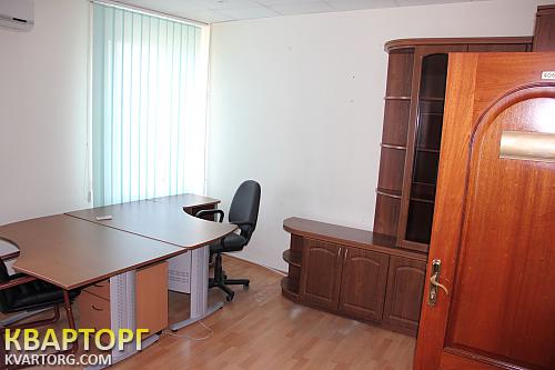 Rent out office. Киев, Петрозаводская — photo 1