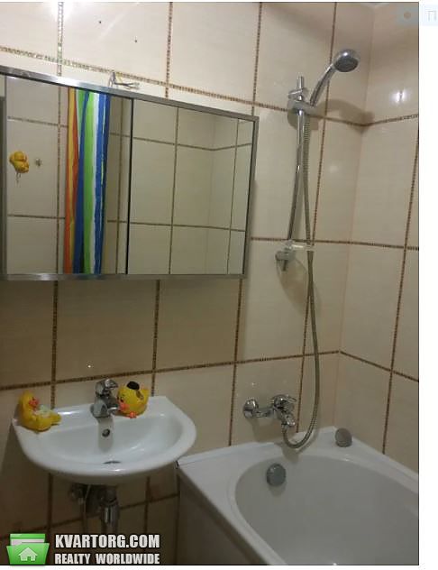 Rent out 2-room apartment. Киев,  Березняковская — photo 3