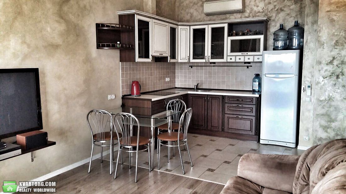 Rent out 3-room apartment. Днепропетровск, Гусенко — photo 1