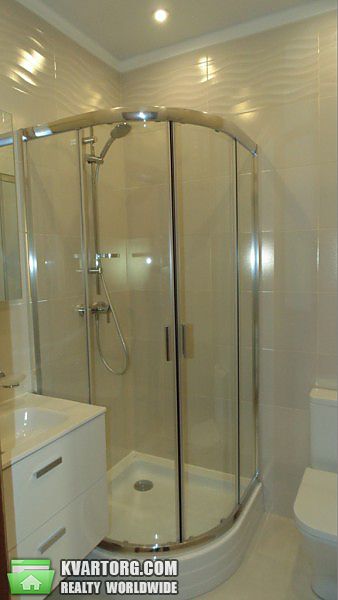 Rent out 2-room apartment. Киев,  Глубочицкая — photo 7