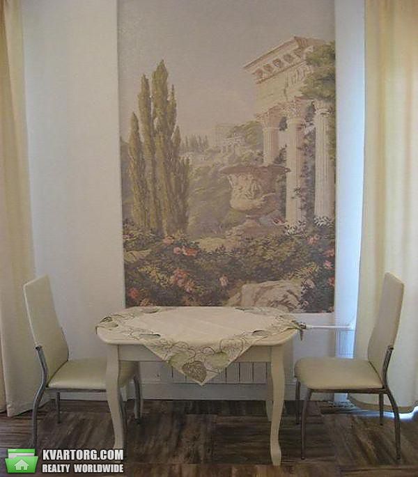 Rent out 2-room apartment. Киев,  Крещатик — photo 8