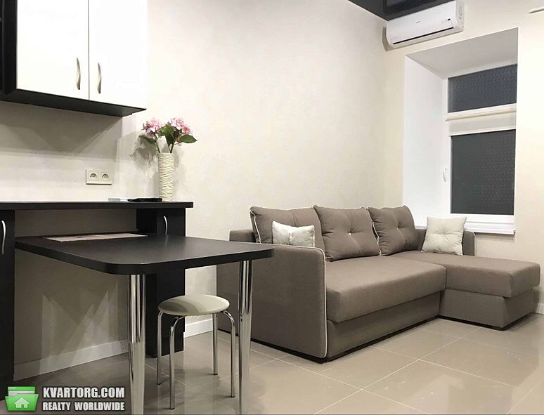 Sell 1-room apartment. Одесса, Ришельевская — photo 1