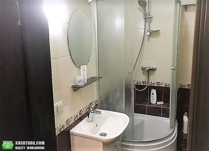 Rent out 2-room apartment. Киев,  Глубочицкая — photo 8