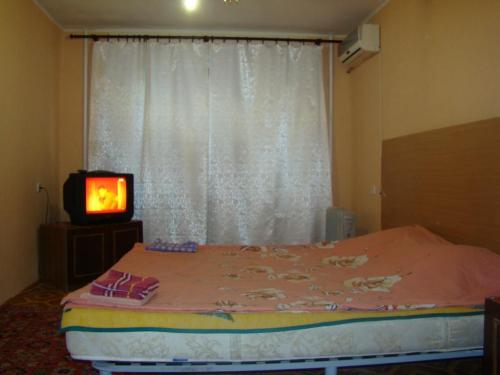 Rent out 1-room apartment. Днепропетровск, проспект Кирова — photo 1