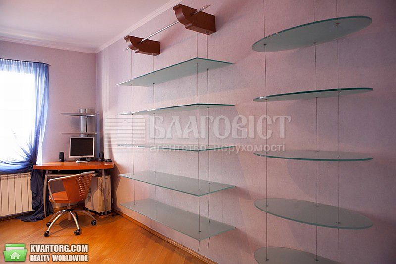 Rent out 5-room apartment. Киев,  Бажана — photo 4