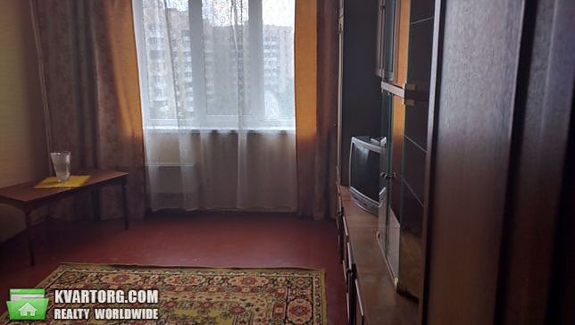 Rent out multi-room apartment. Киев,  Ревуцкого — photo 1