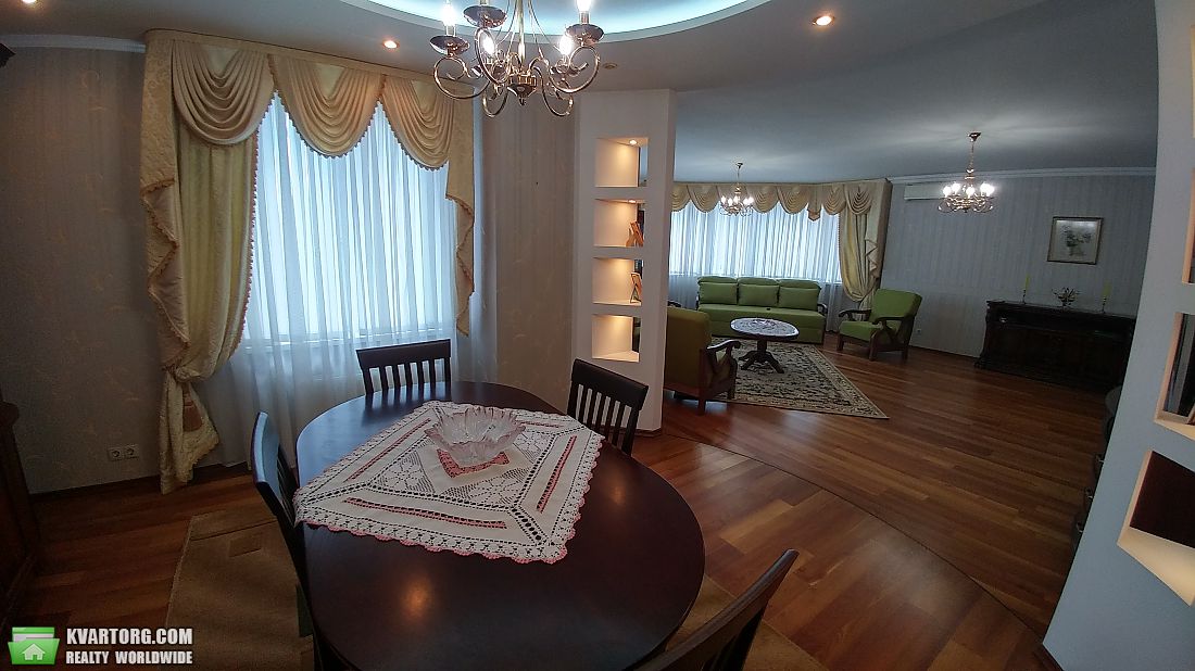 Rent out 4-room apartment. Киев,  Окипной — photo 3