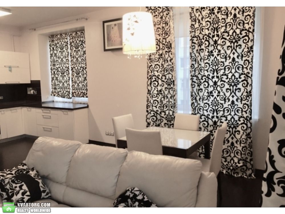 Rent out 3-room apartment. Киев,  Почайнинская — photo 3
