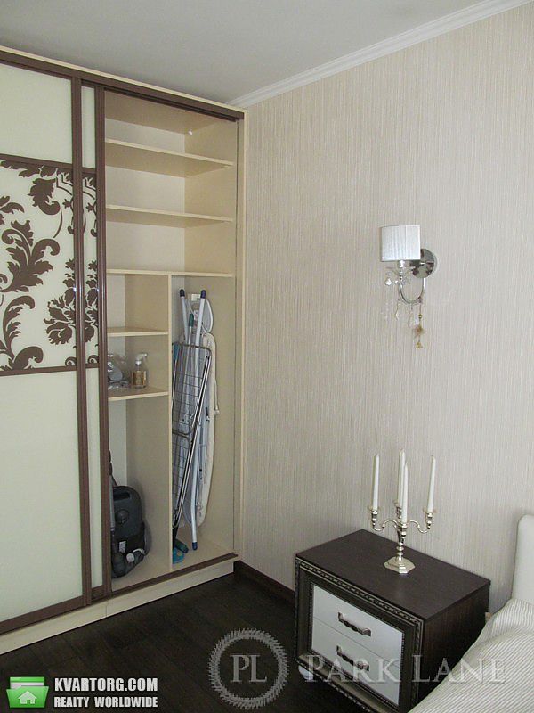 Sell 1-room apartment. Киев,  Паньковская — photo 2