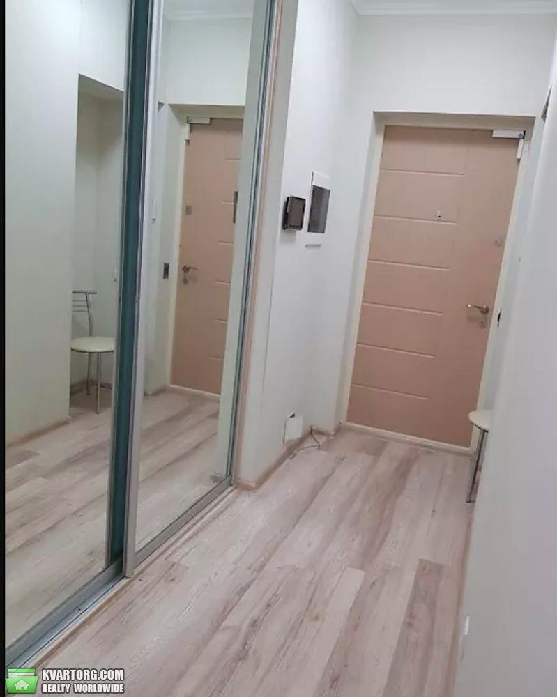 Rent out 2-room apartment. Киев,  Петрицкого — photo 5
