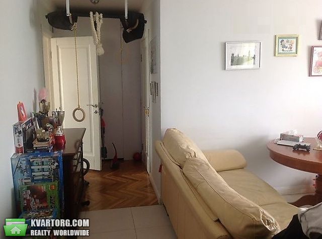 Sell 3-room apartment. Киев,  Днепровская наб — photo 2