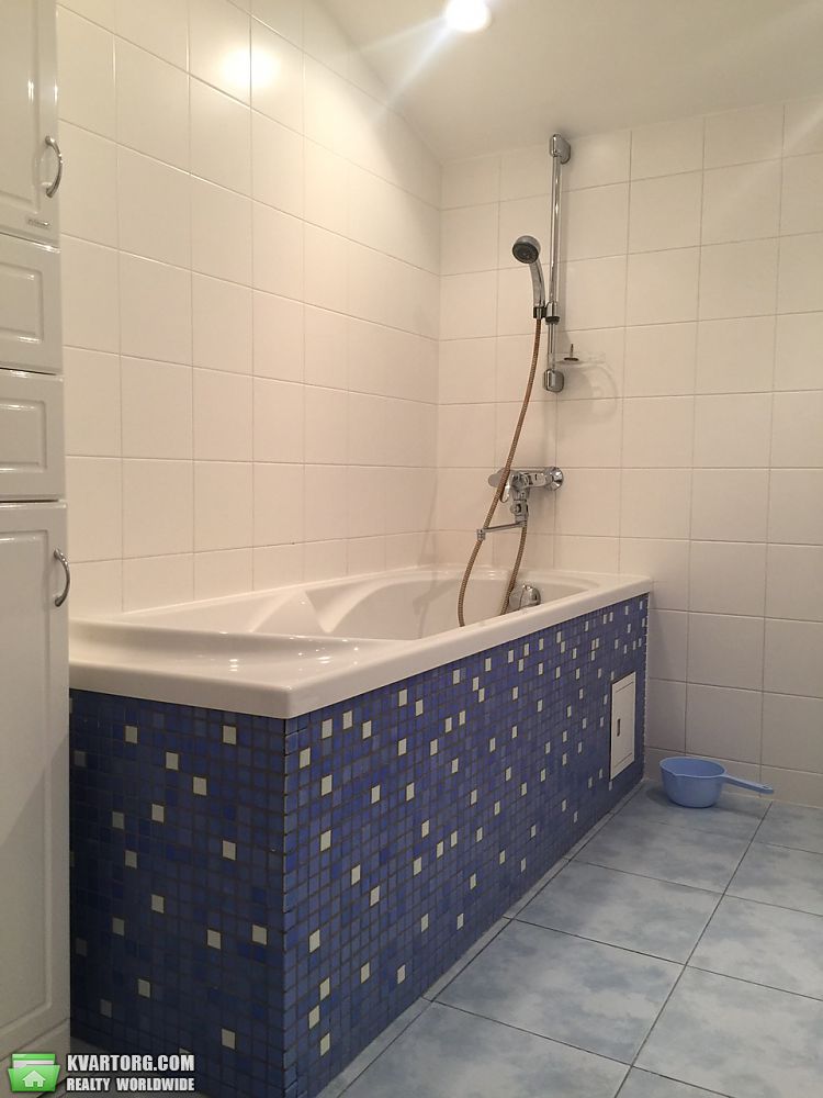 Rent out house. Киев,  Столетова — photo 10