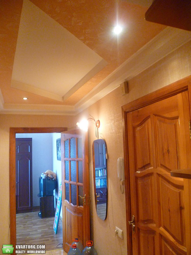 Rent out 2-room apartment. Киев,  Милютенко — photo 4