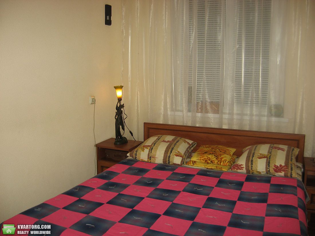Sell 3-room apartment. Киев,  Ватутина пр — photo 1