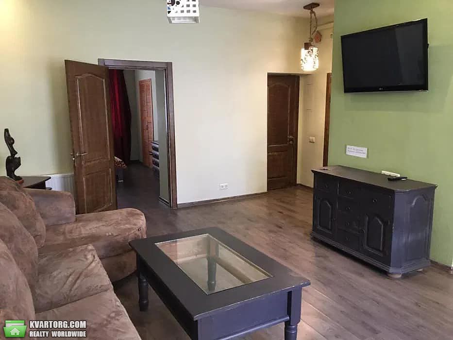 Rent out 2-room apartment. Киев,  Михайловский пер — photo 3