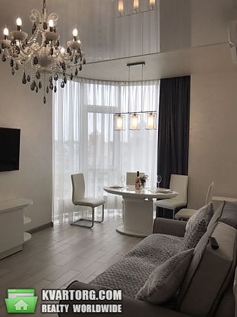 Rent out 2-room apartment. Киев,  Драгомирова — photo 3