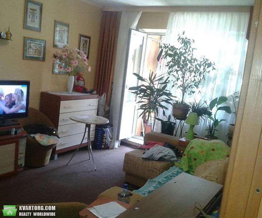 Sell 2-room apartment. Киев,  Свободы пр — photo 1