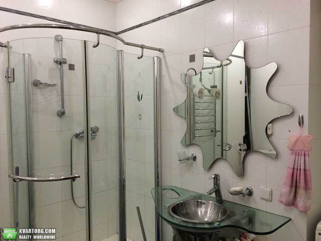 Rent out 2-room apartment. Киев, Трехсвятительская — photo 8