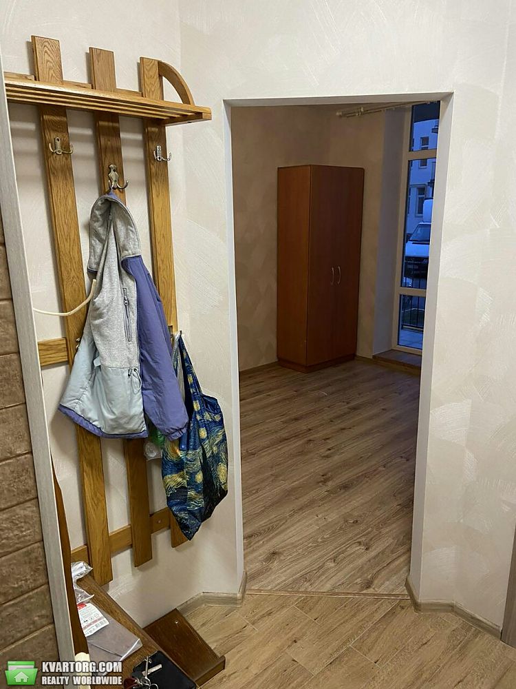 Rent out 1-room apartment. Киевская обл., Соборная — photo 2