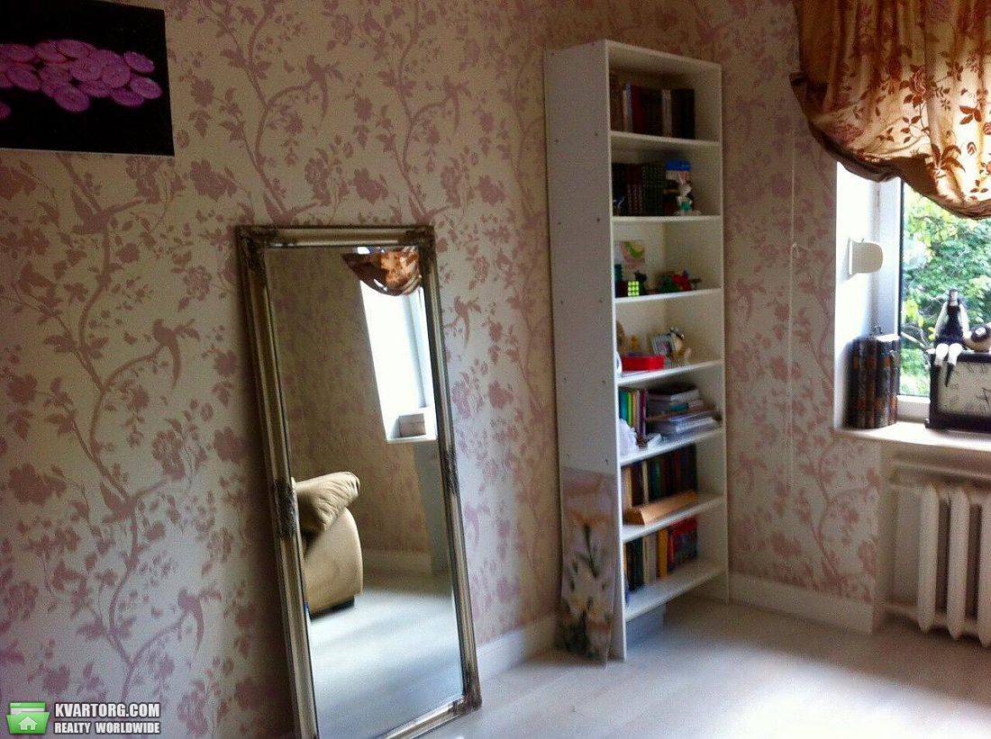 Rent out 3-room apartment. Киев,  Искровская — photo 6