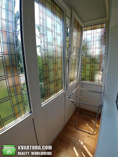 Rent out 2-room apartment. Киев,  Энтузиастов — photo 9