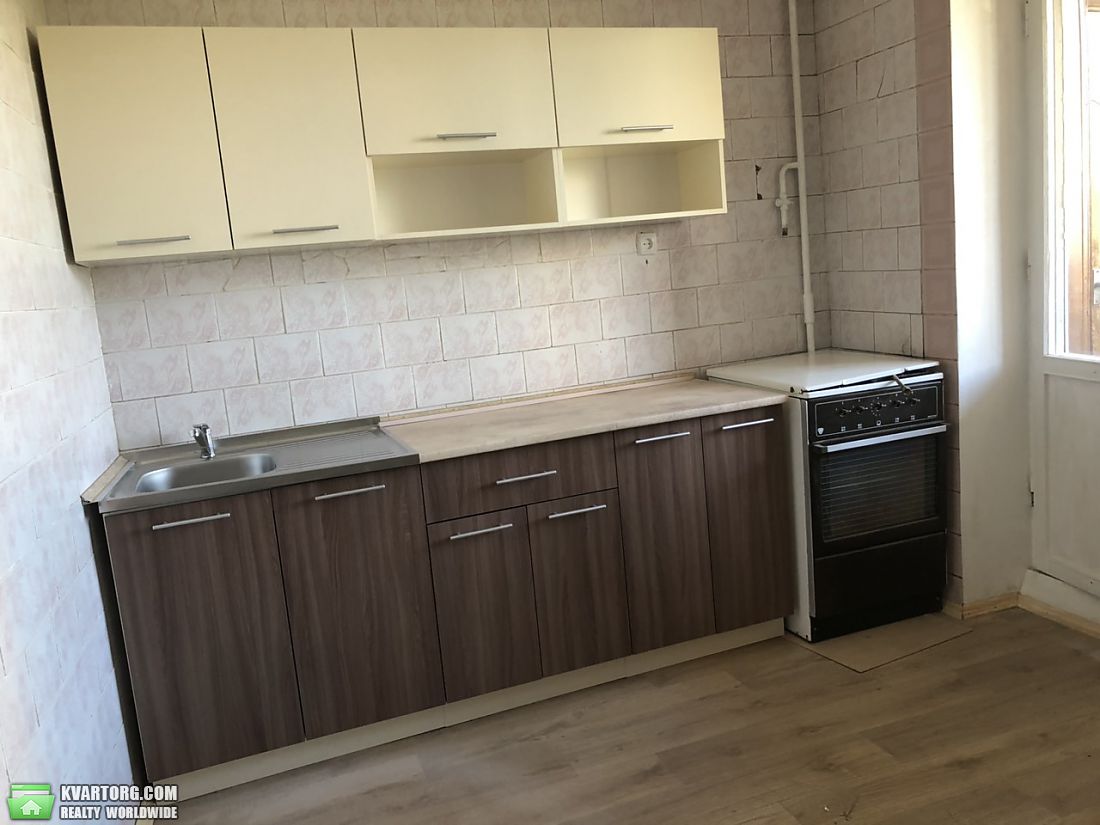Rent out 3-room apartment. Киев,  Симиренко — photo 5