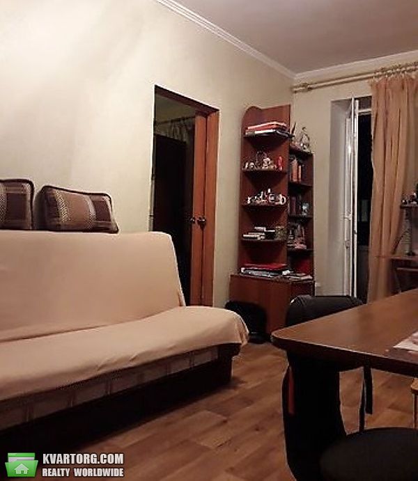 Sell 2-room apartment. Киев,  Набережно-Луговая — photo 1