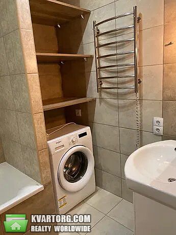 Rent out 2-room apartment. Киев, пр-т Правды — photo 1
