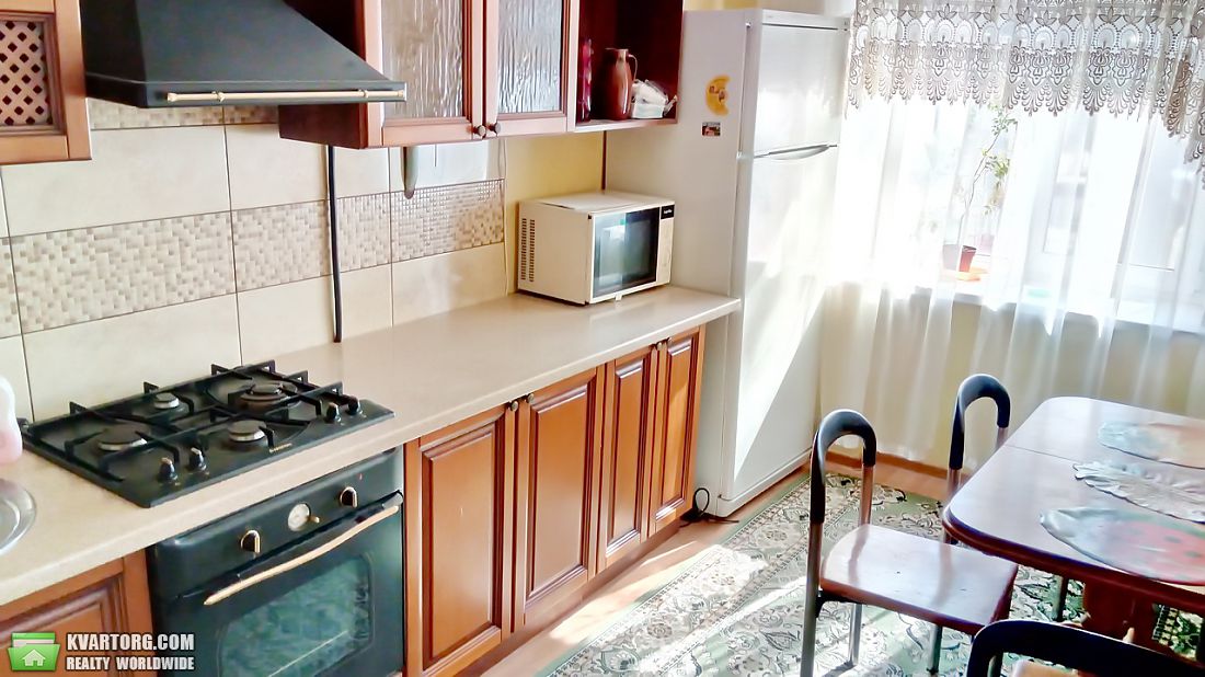 Rent out 2-room apartment. Днепропетровск, пр. Гагарина — photo 1