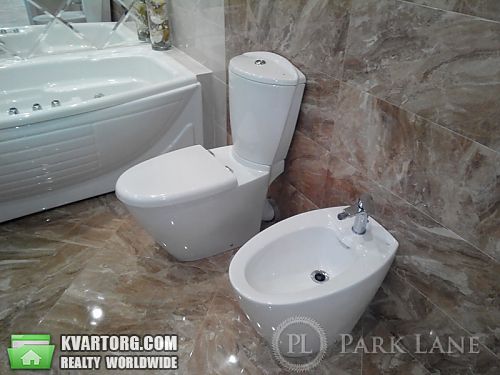 Sell 2-room apartment. Киев, Щорса — photo 9