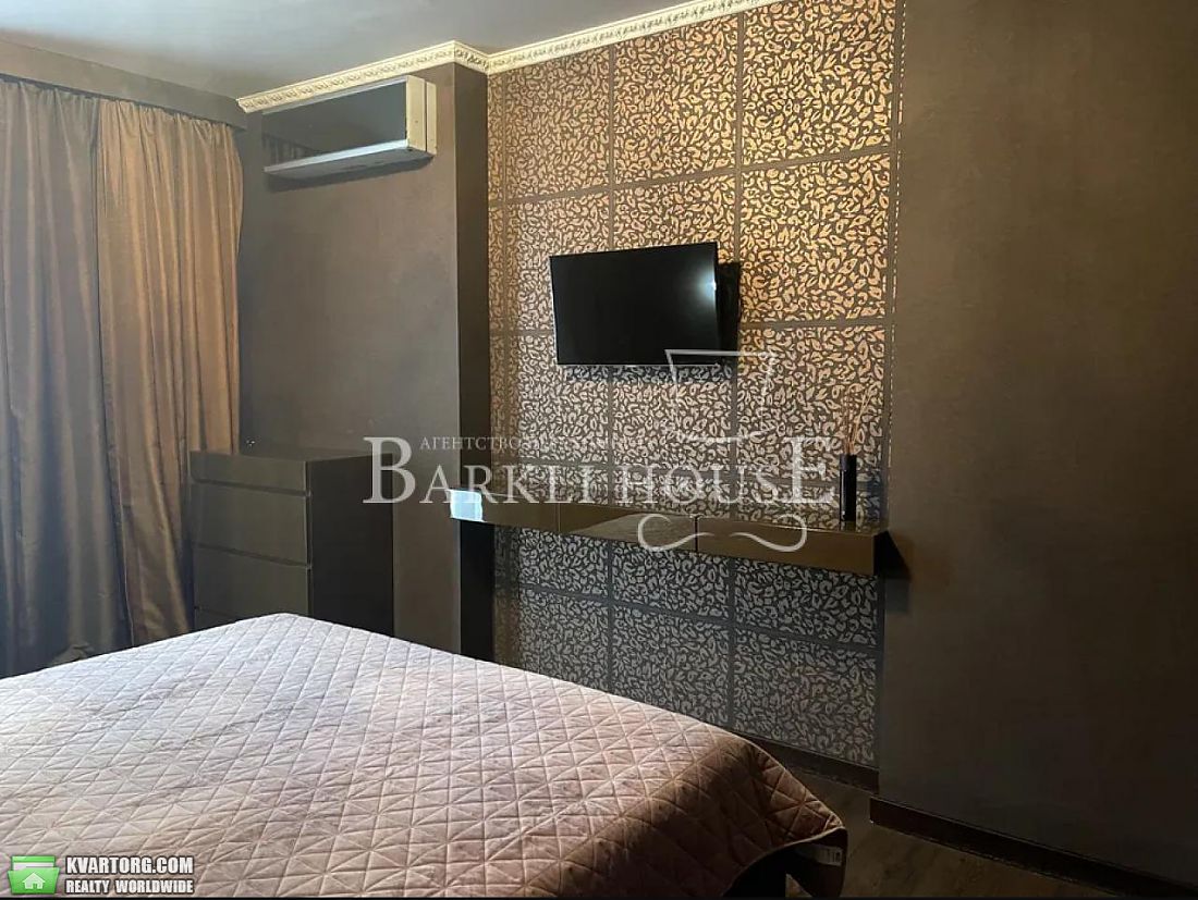 Rent out 3-room apartment. Киев, Регенераторная — photo 3