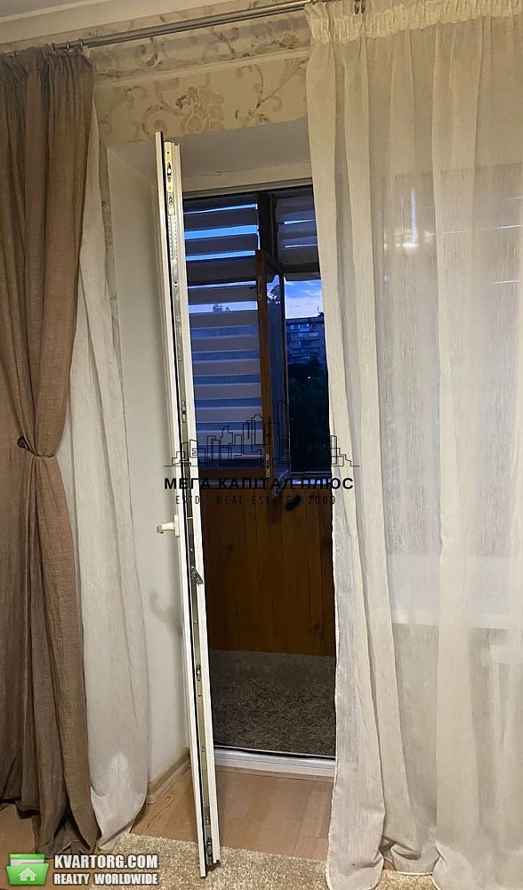 Rent out 2-room apartment. Киев,  Героїв Дніпра — photo 3