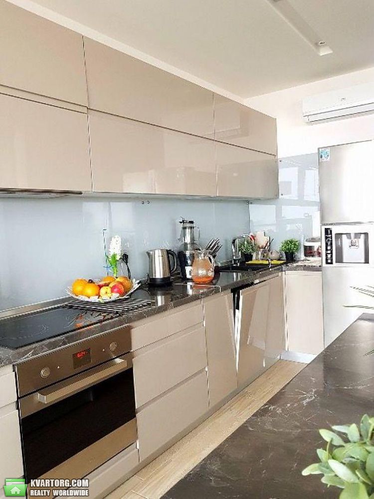 Rent out 3-room apartment. Киев,  Коломиевский пер — photo 8