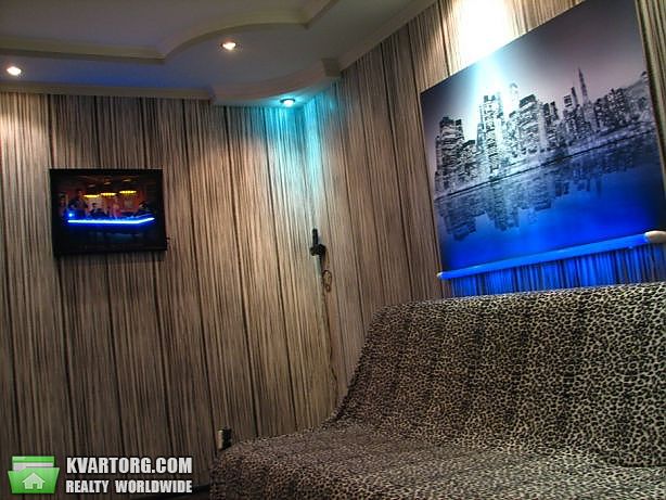 Rent out 2-room apartment. Киев,  Константиновская — photo 2