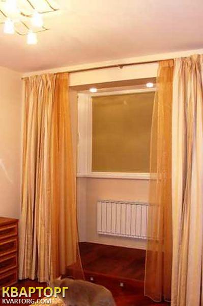 Rent out 2-room apartment. Киев,  Курская — photo 7