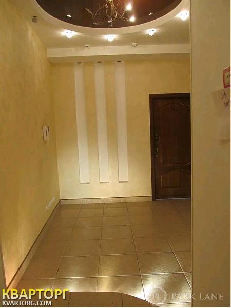 Rent out office. Киев,  Кловский спуск — photo 1