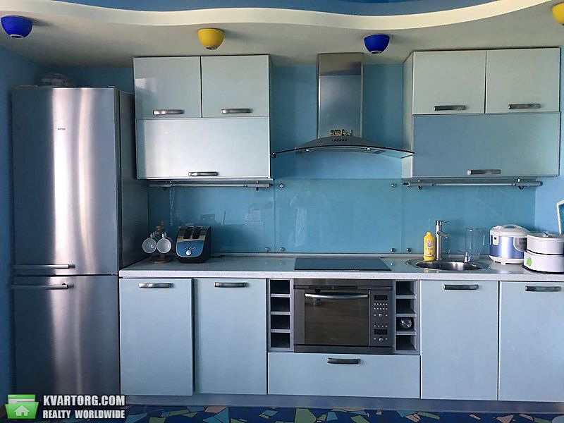 Sell 3-room apartment. Киев,  Приречная — photo 1