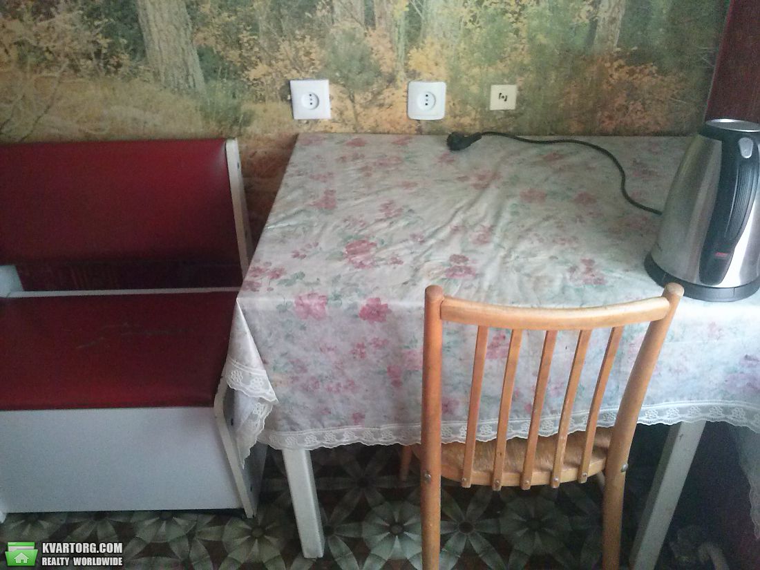 Rent out 2-room apartment. Киев,  Глебова — photo 3
