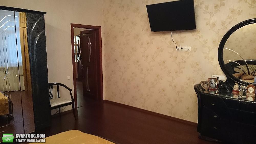Rent out 4-room apartment. Киев,  Старонаводницкая — photo 4