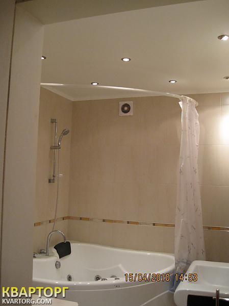 Rent out 2-room apartment. Киев,  Ахматовой — photo 3