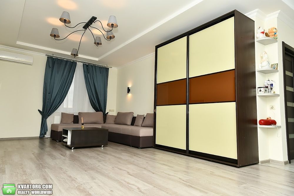 Sell 2-room apartment. Киев,  Глушкова пр — photo 1