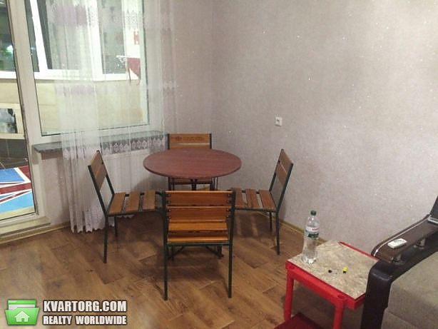 Rent out 2-room apartment. Киев,  Здолбуновская — photo 5