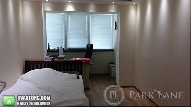 Sell 2-room apartment. Киев,  Зодчих — photo 5