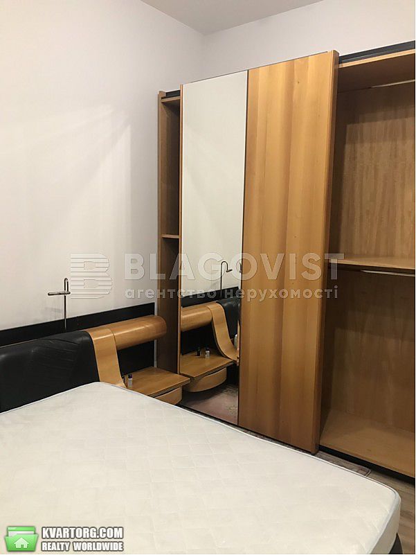 Sell 4-room apartment. Киев,  Воровского — photo 4