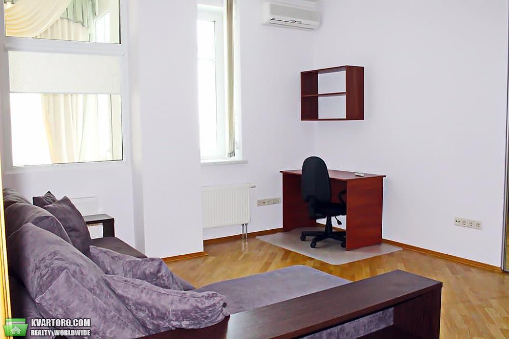 Rent out 4-room apartment. Киев,  Богдана Хмельницкого — photo 5