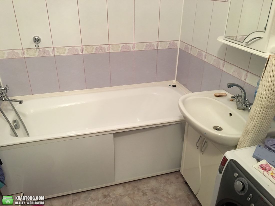 Rent out 1-room apartment. Киев,  Туманяна — photo 3