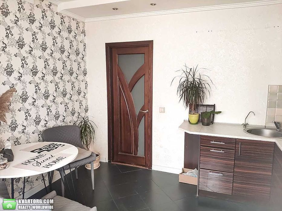 Sell 2-room apartment. Киев,  Маяковского — photo 2