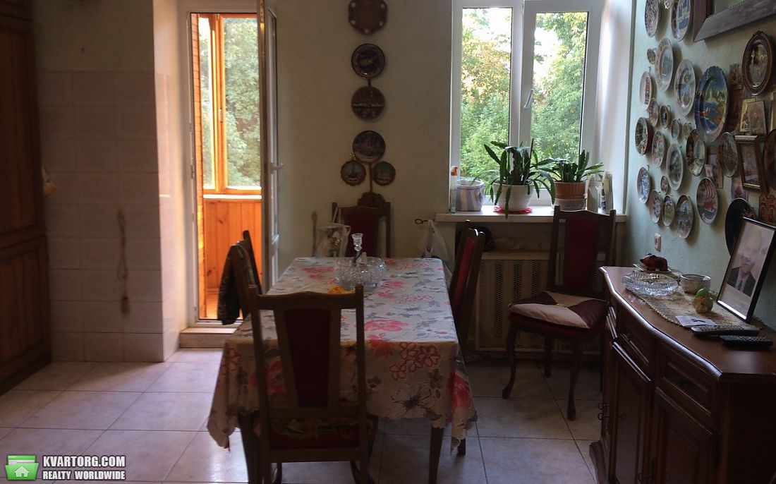 Sell 4-room apartment. Киев,  Липская — photo 4
