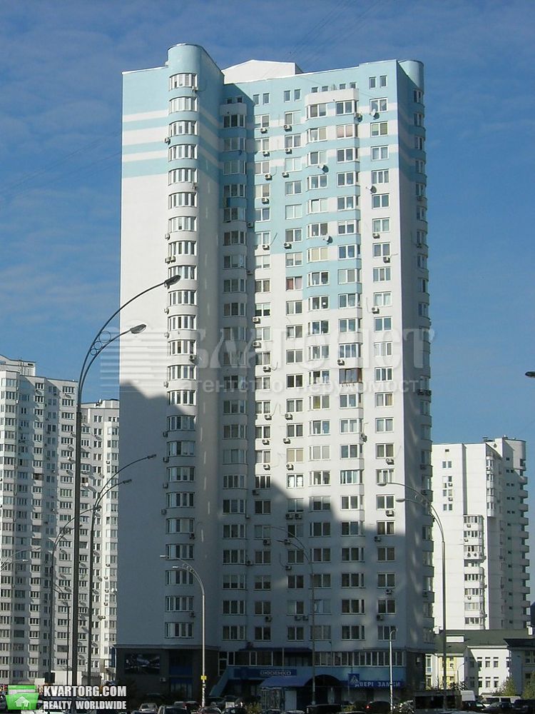 Rent out 2-room apartment. Киев,  Чавдар — photo 1
